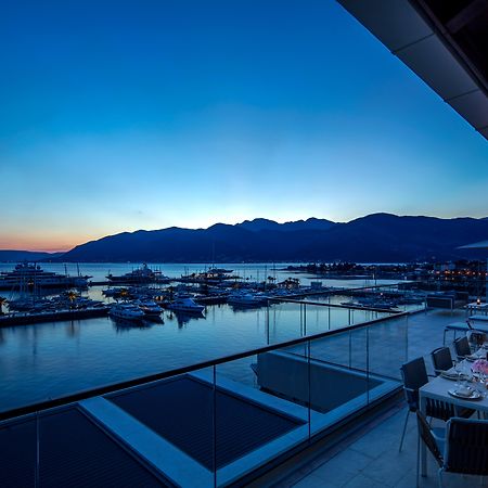 波尔图黑山丽晶酒店 蒂瓦特 外观 照片 View from the hotel