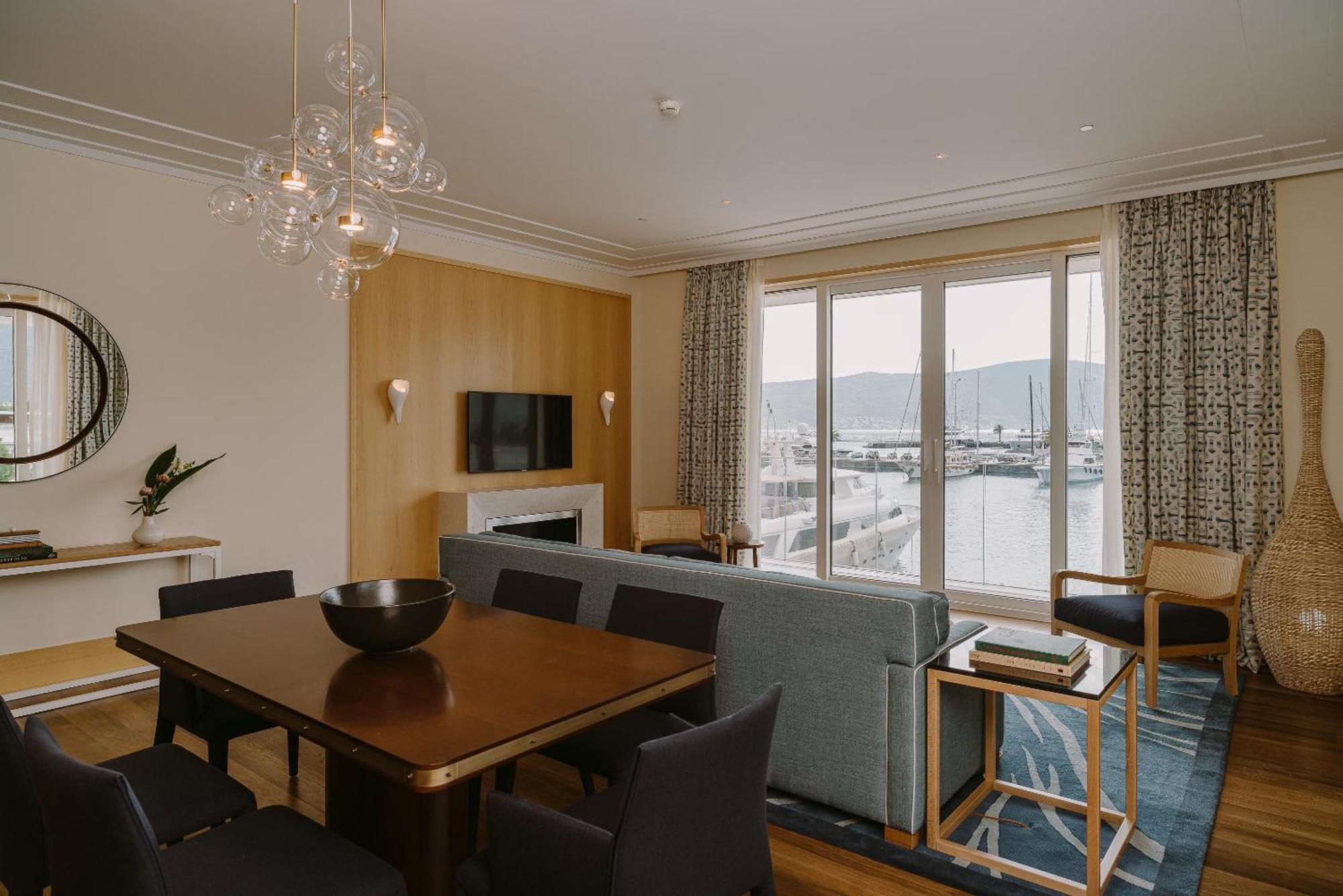 波尔图黑山丽晶酒店 蒂瓦特 外观 照片 A suite at the InterContinental